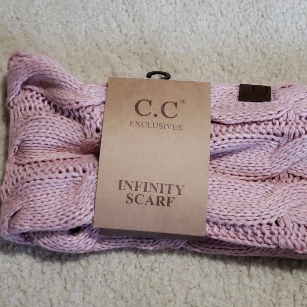 Infinity scarf